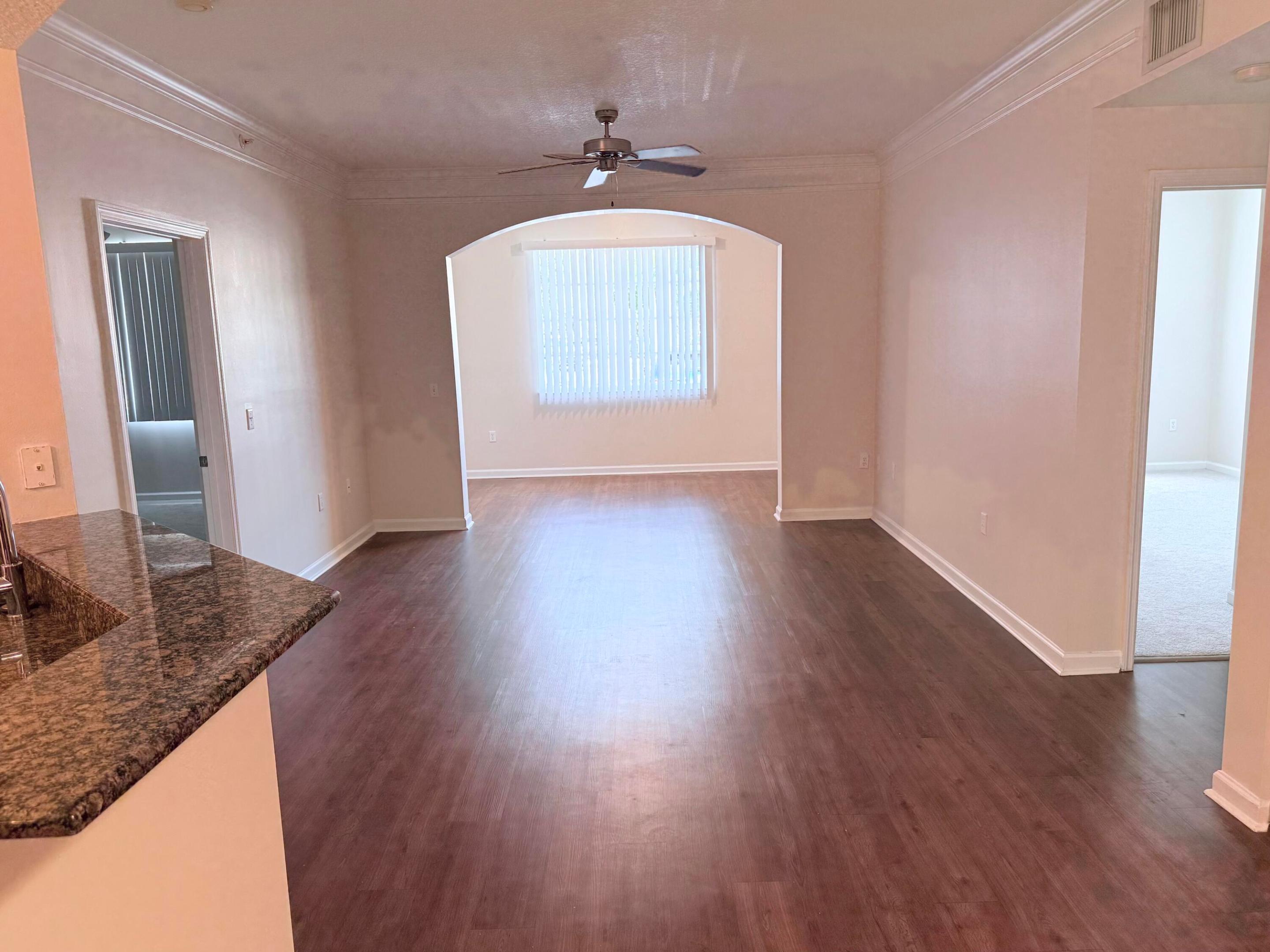 1101 Myrtlewood Circle E 101
