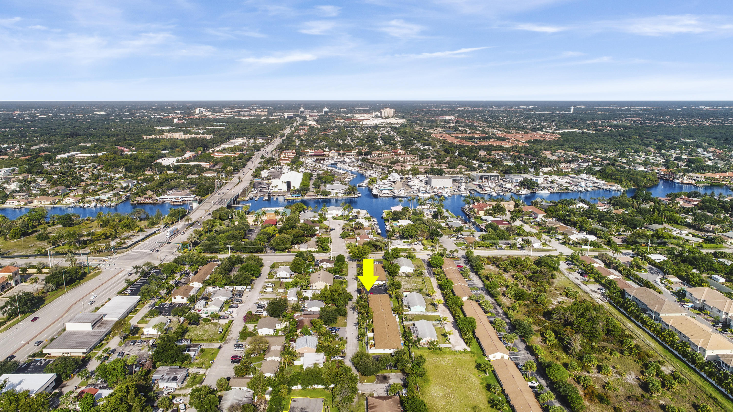 1919 Doffer Lane 1933, Juno Ridge Unit: 1933