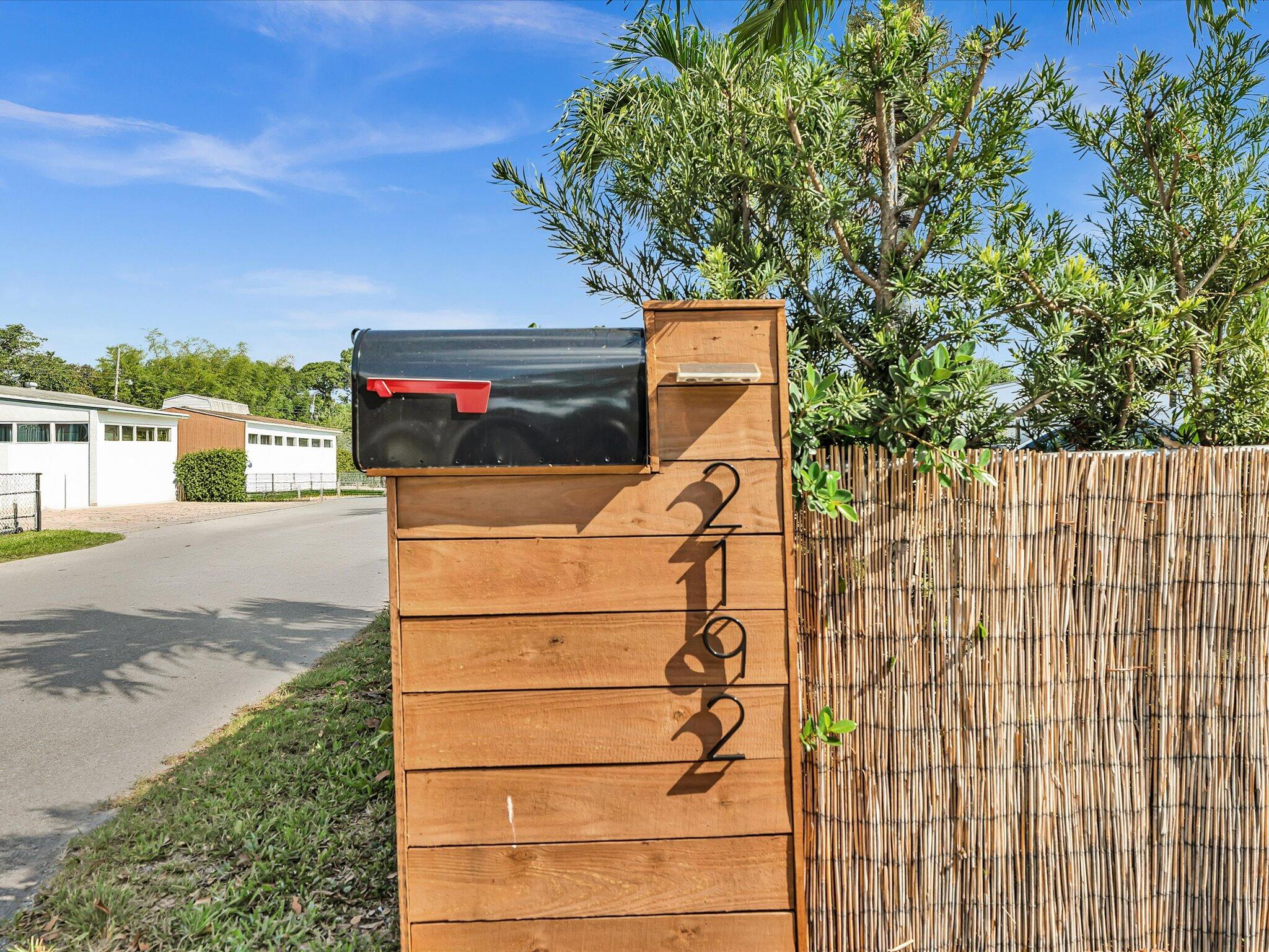 2192 Bonnie Drive