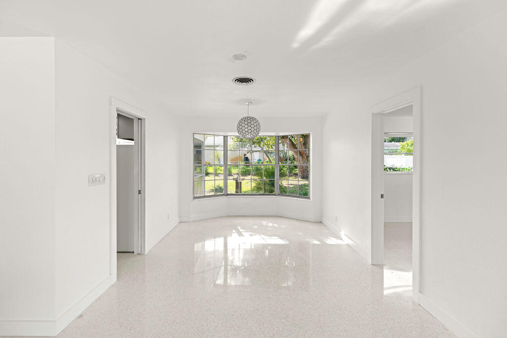 817 Westwind Drive