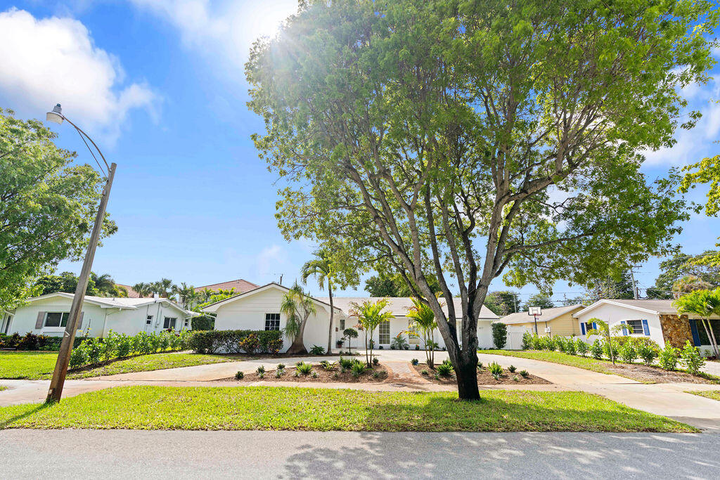 817 Westwind Drive