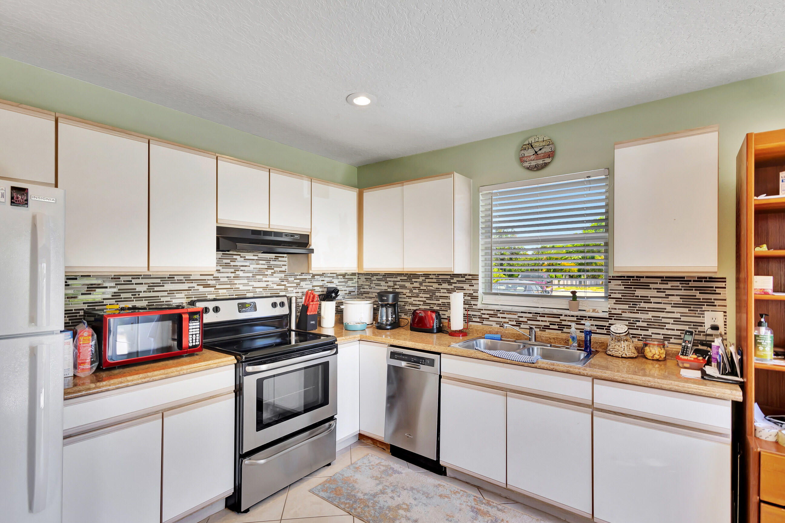 1919 Doffer Lane, Juno Ridge
