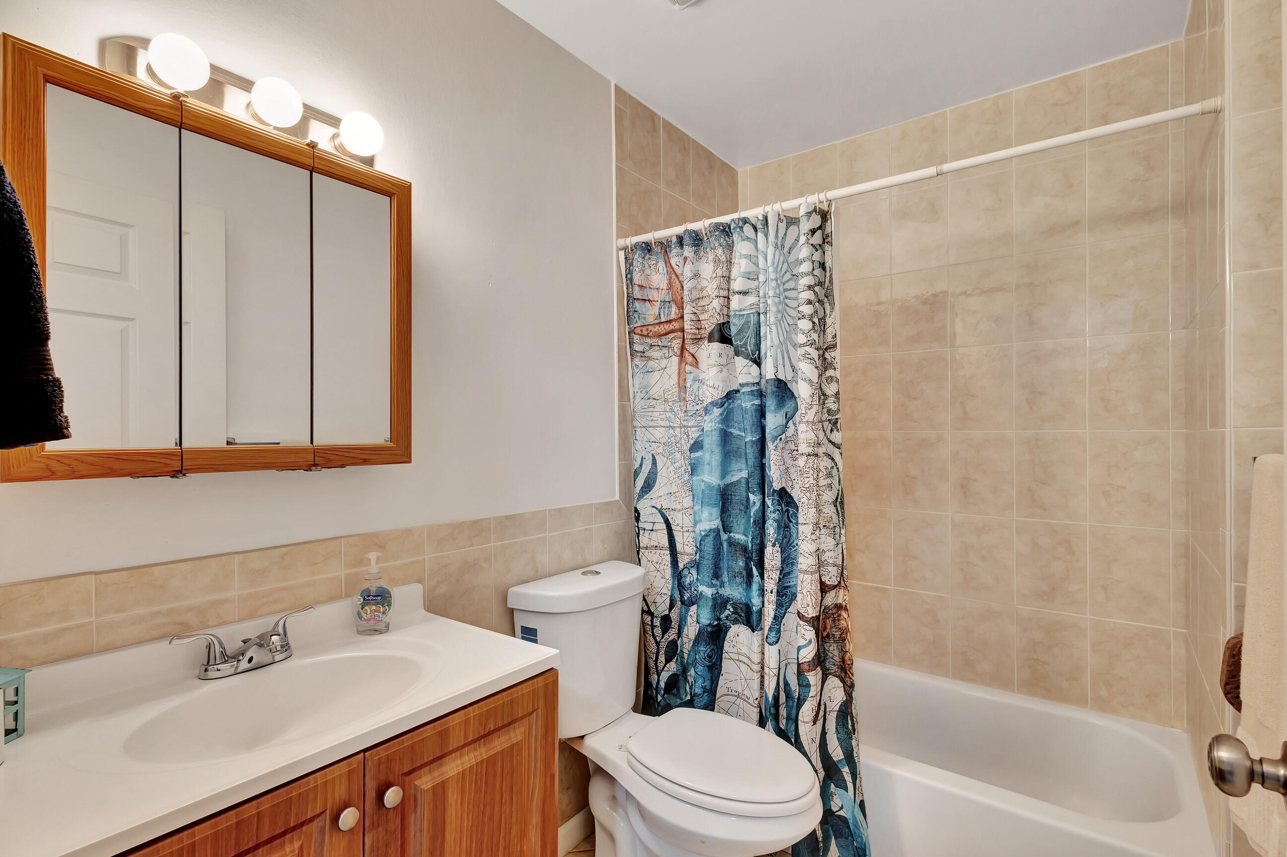 1919 Doffer Lane, Juno Ridge