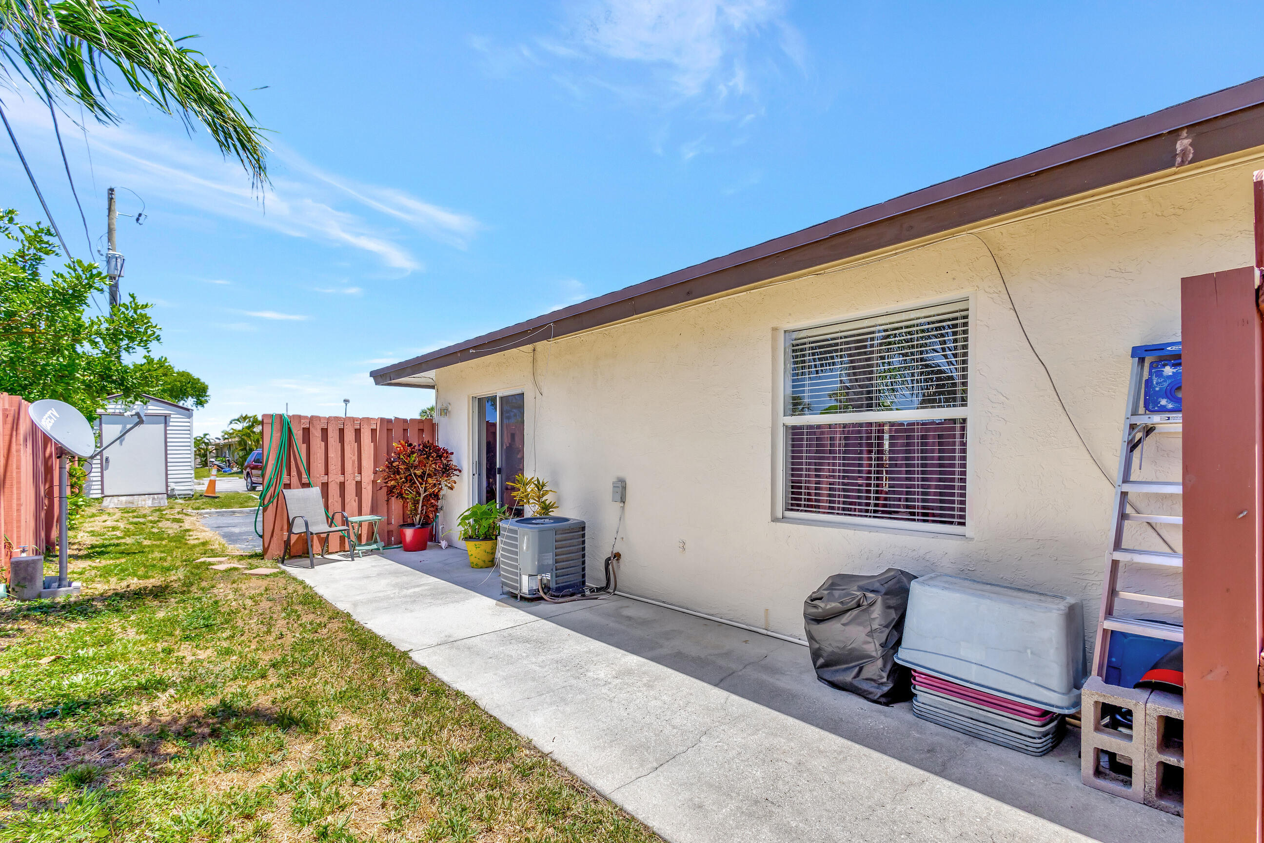 1919 Doffer Lane, Juno Ridge