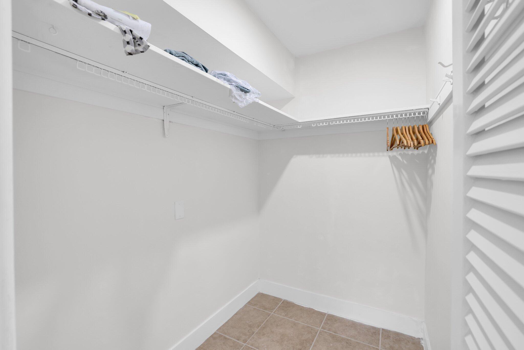 320 Inlet Way 4