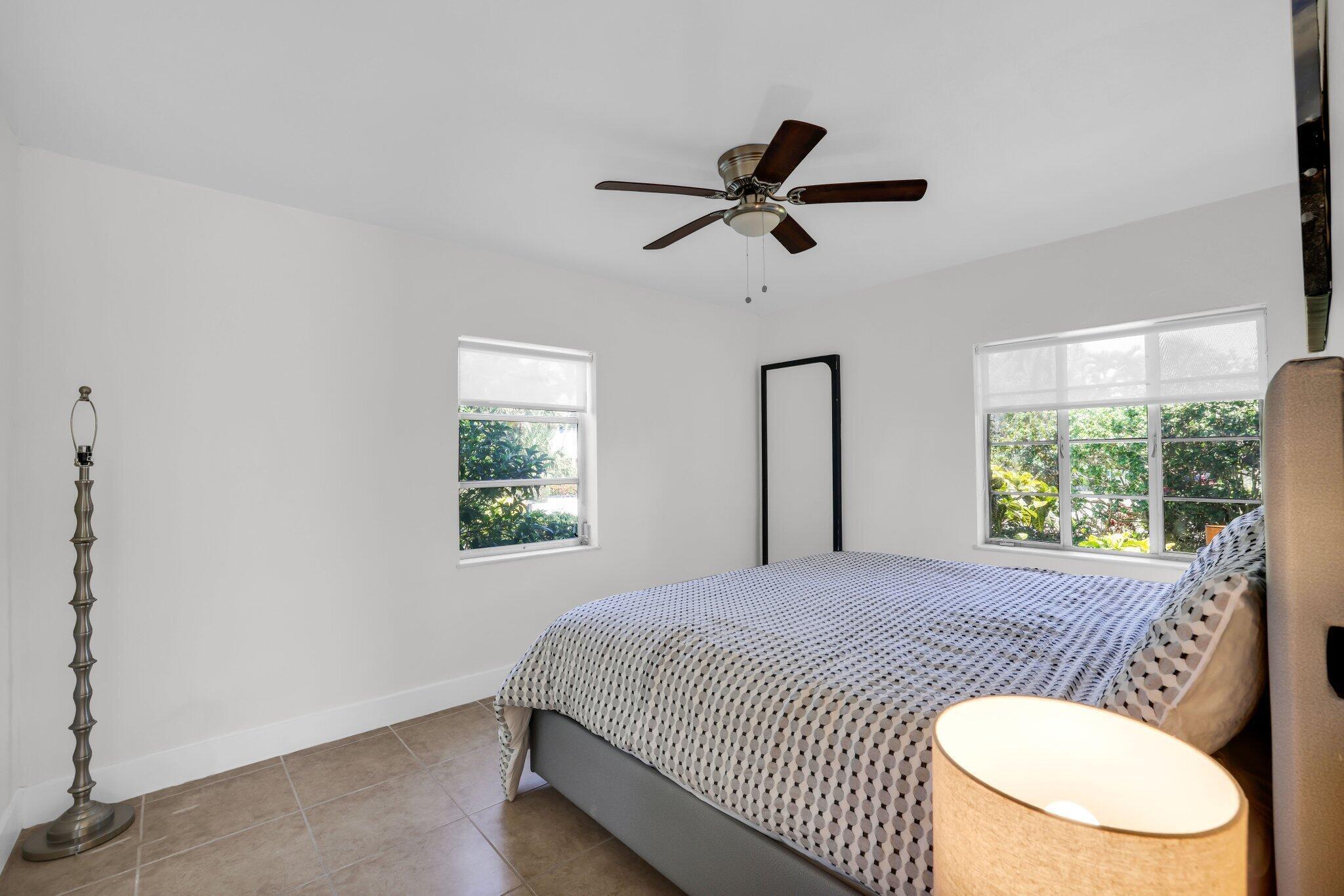 320 Inlet Way 4