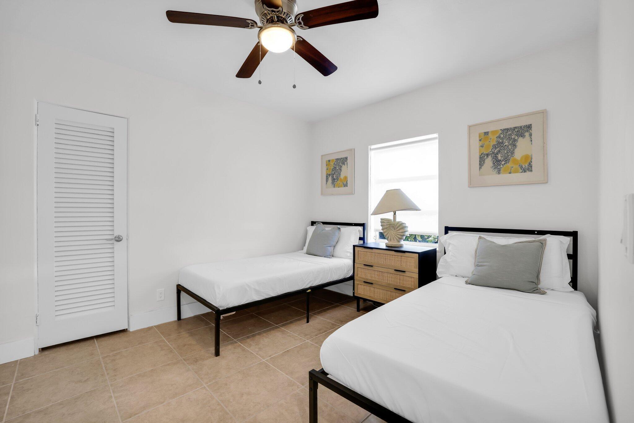 320 Inlet Way 4