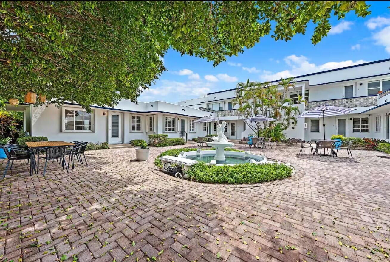 320 Inlet Way 1