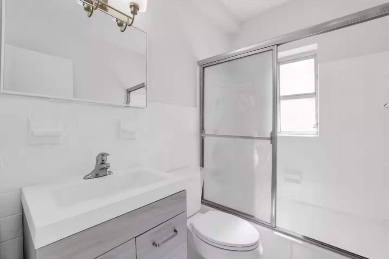 320 Inlet Way 1