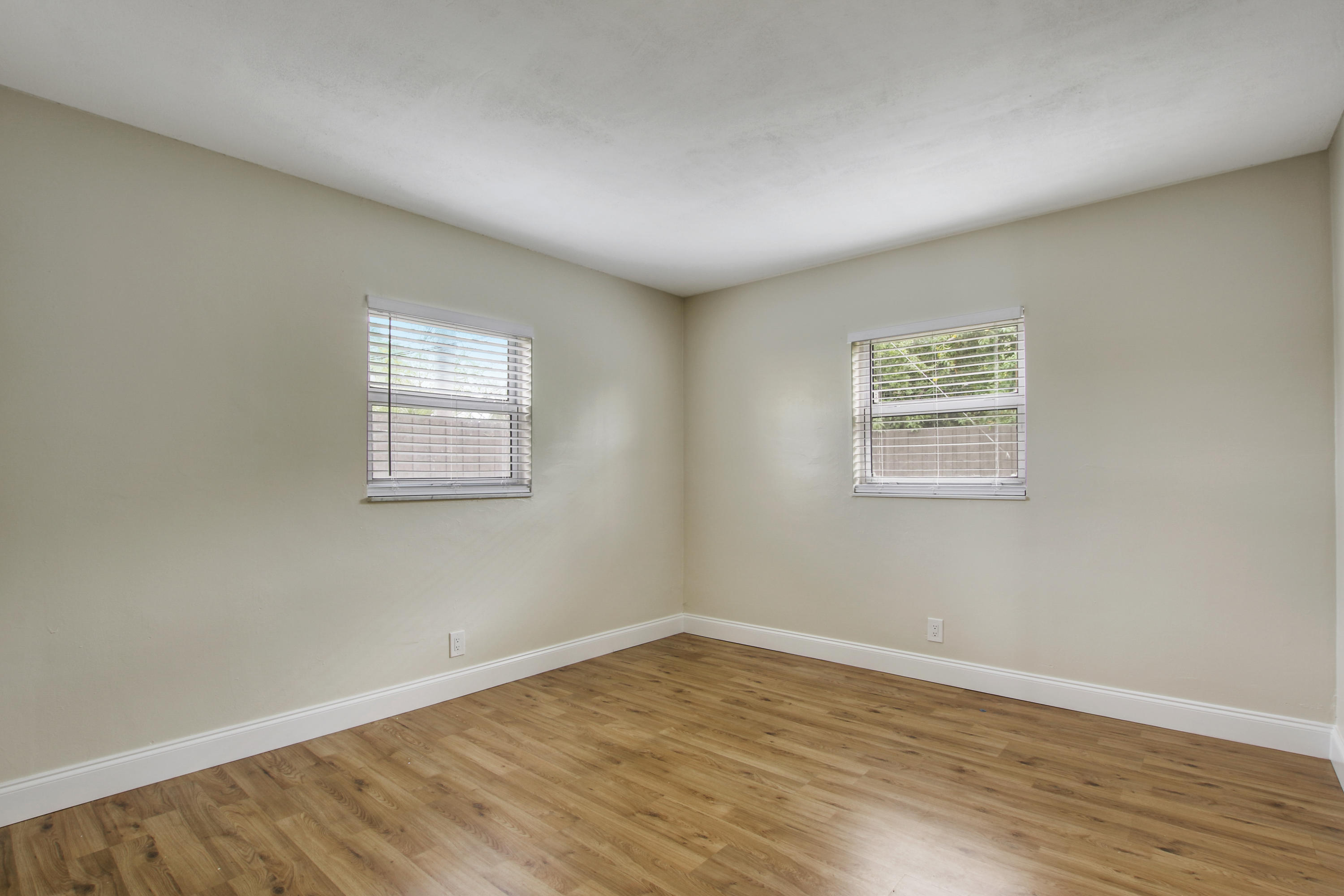 593 PALMETTO Drive 1