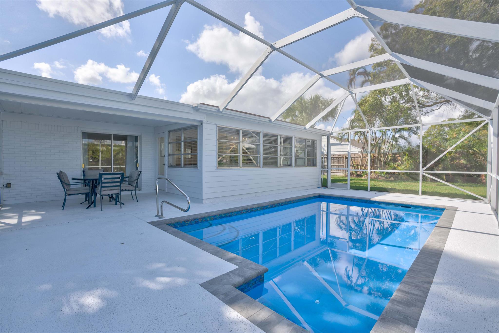 911 Poplar Drive