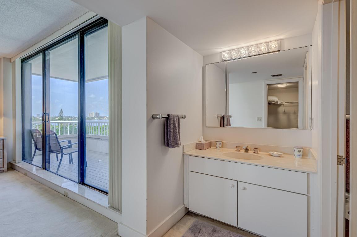 5250 N Ocean Drive 6s