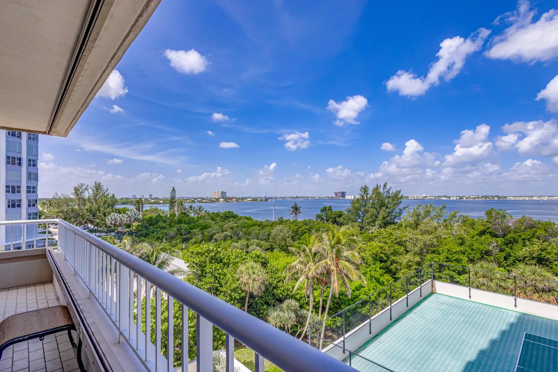 5250 N Ocean Drive 6s