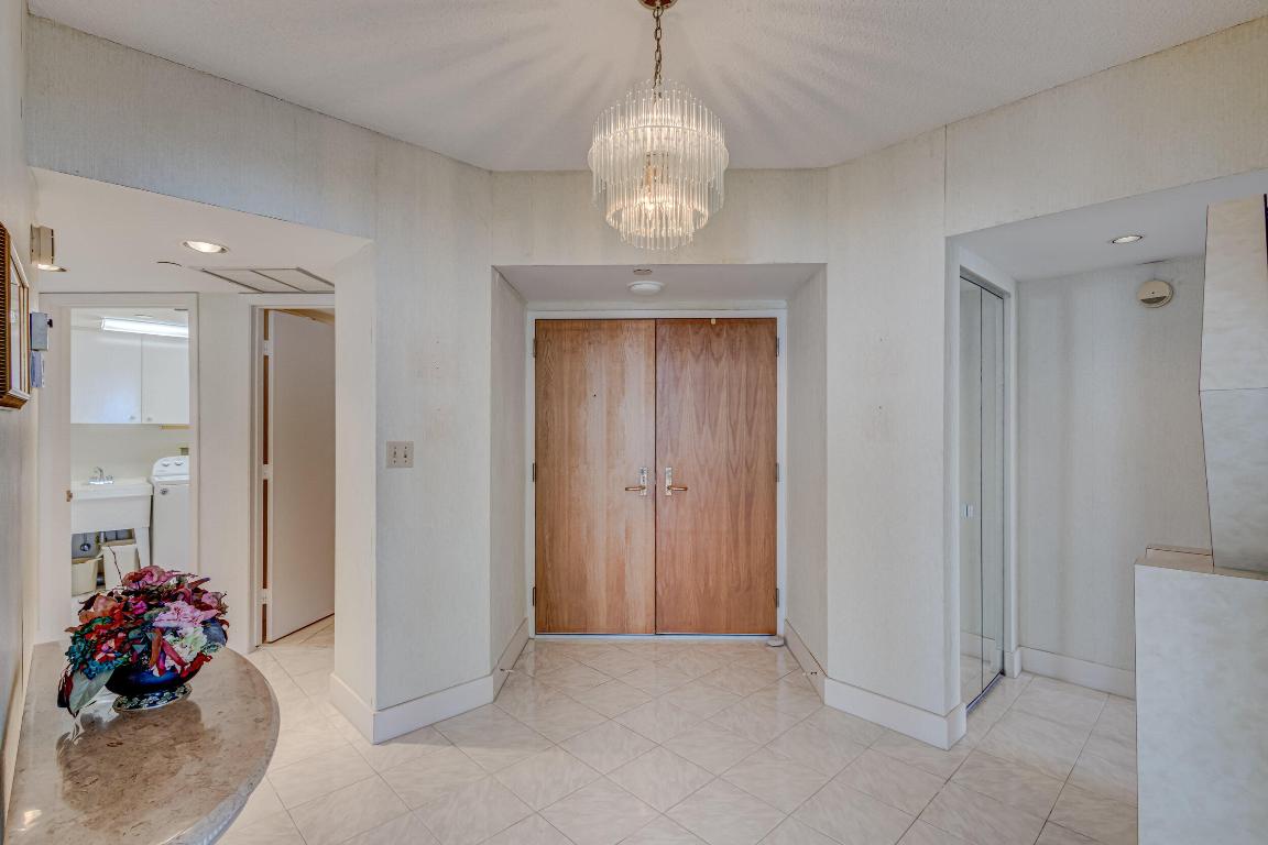 5250 N Ocean Drive 6s