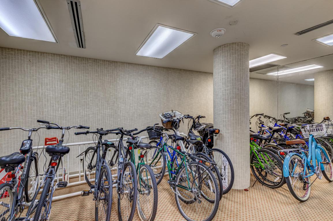 5250 N Ocean Drive 6s