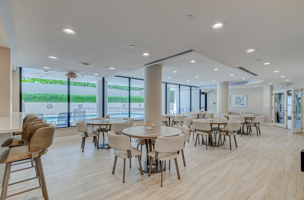 5250 N Ocean Drive 6s