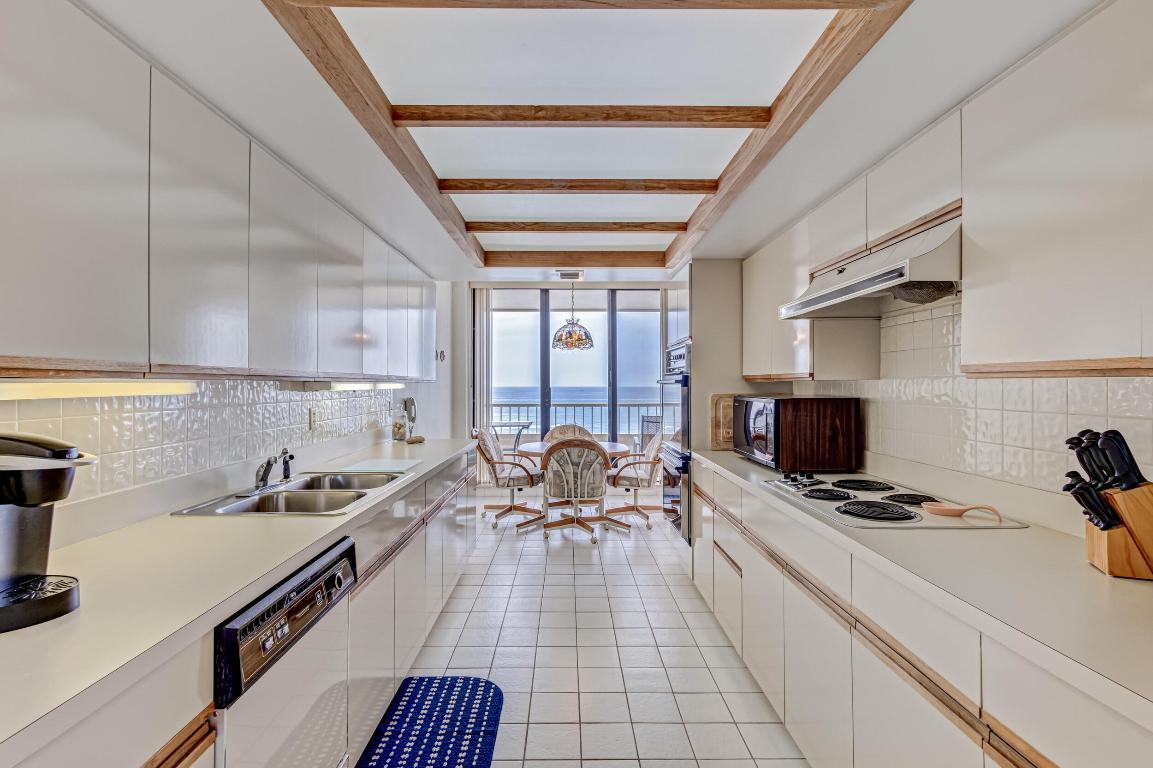 5250 N Ocean Drive 6s