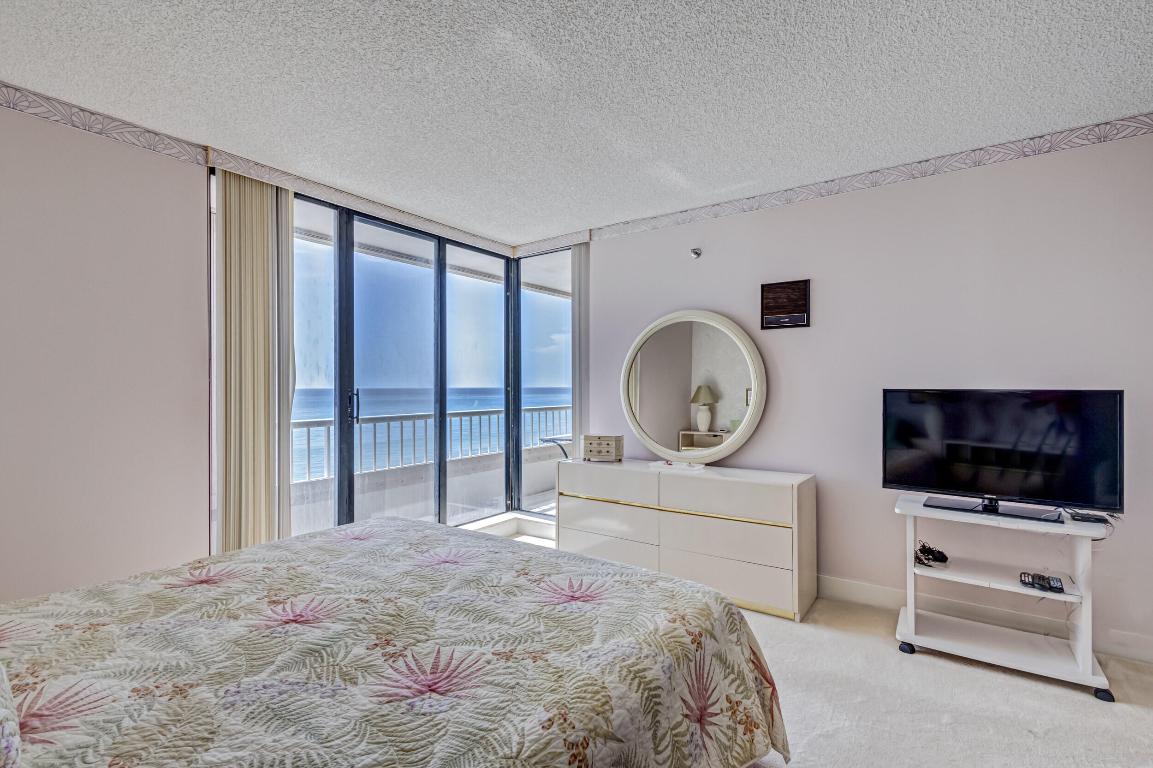 5250 N Ocean Drive 6s