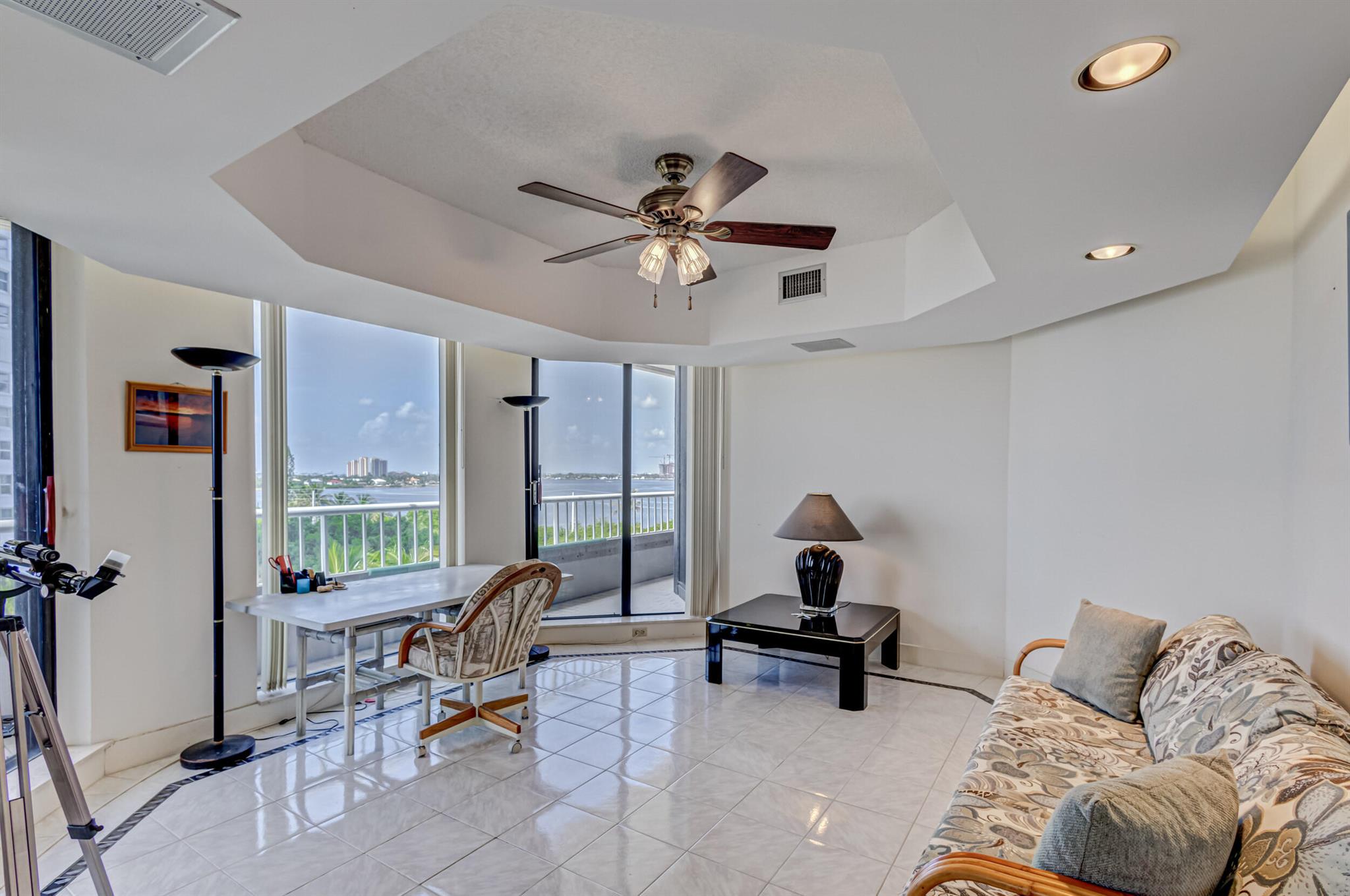 5250 N Ocean Drive 6s