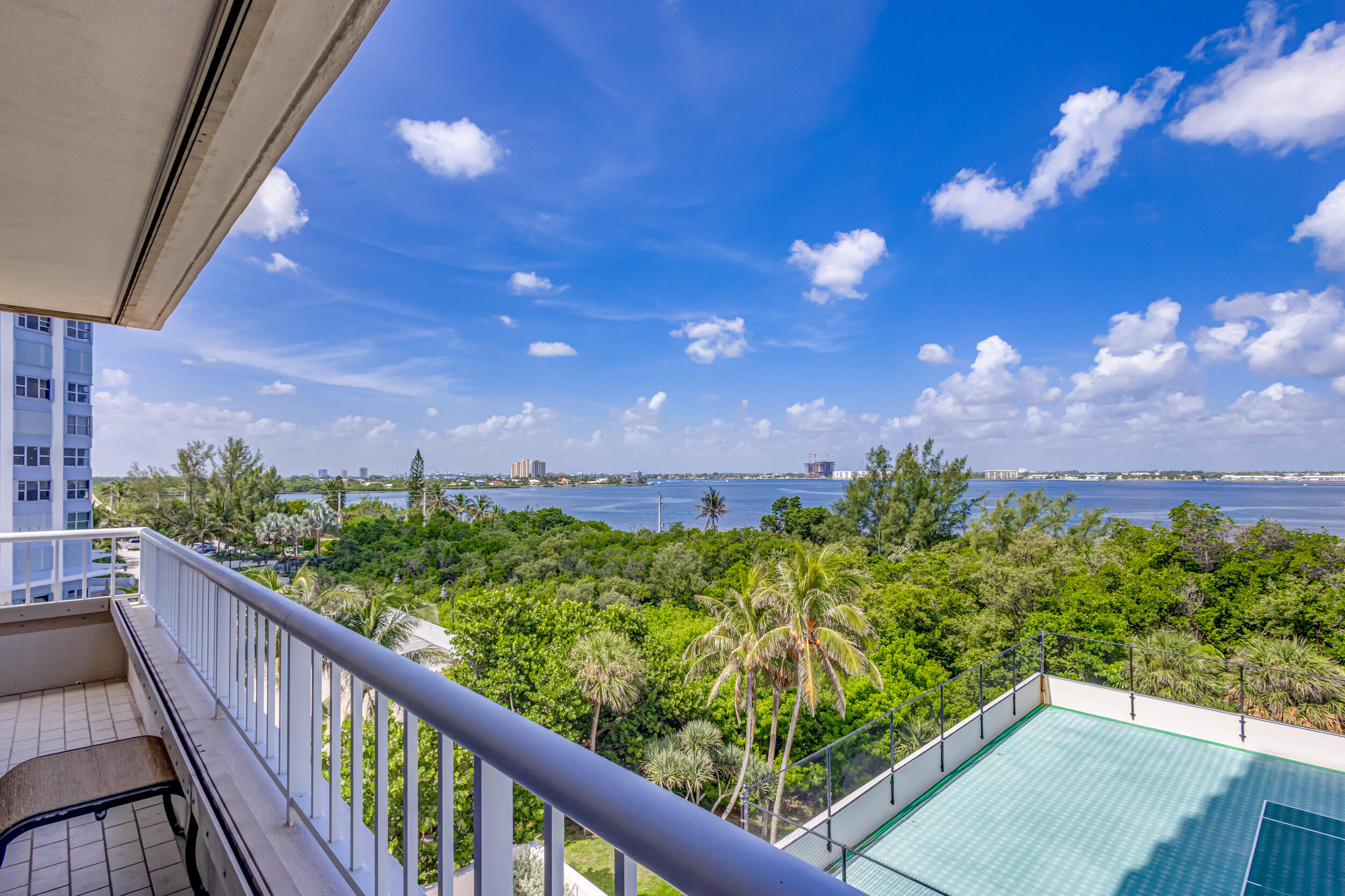 5250 N Ocean Drive 6s