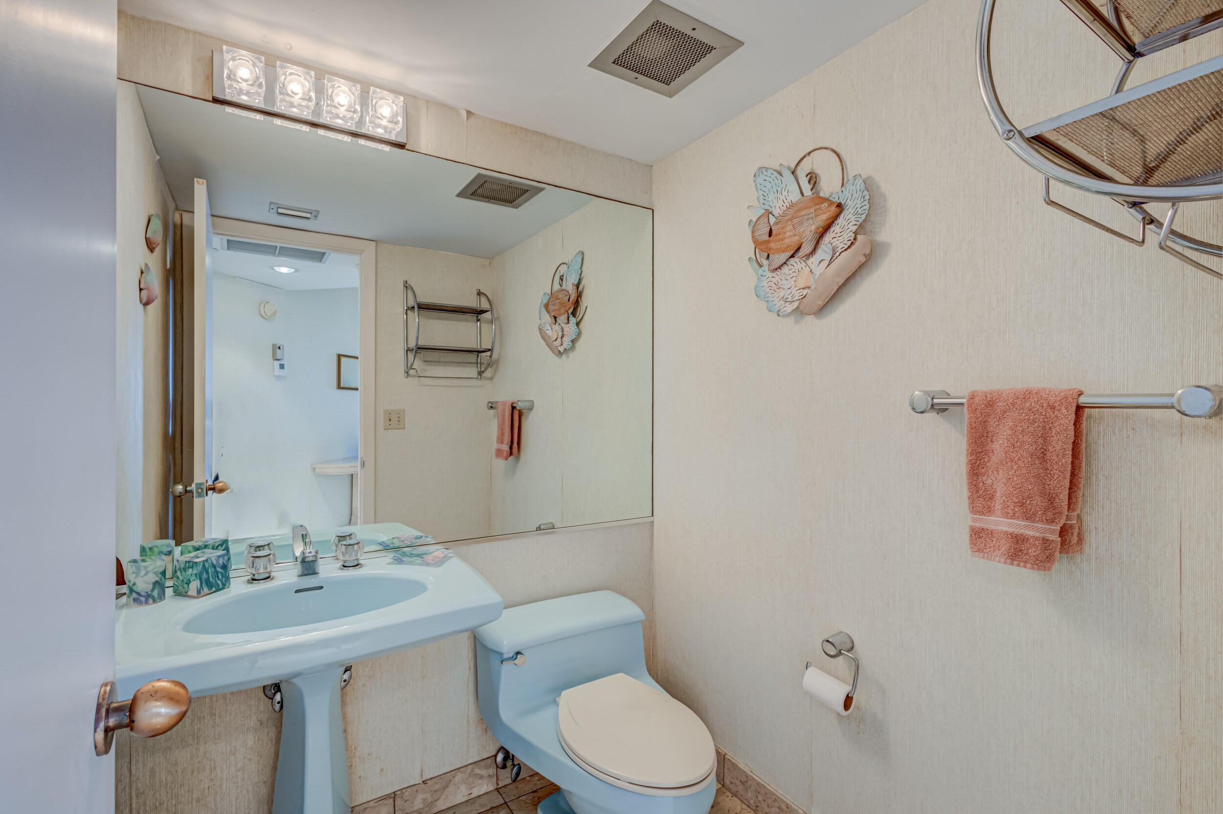 5250 N Ocean Drive 6s