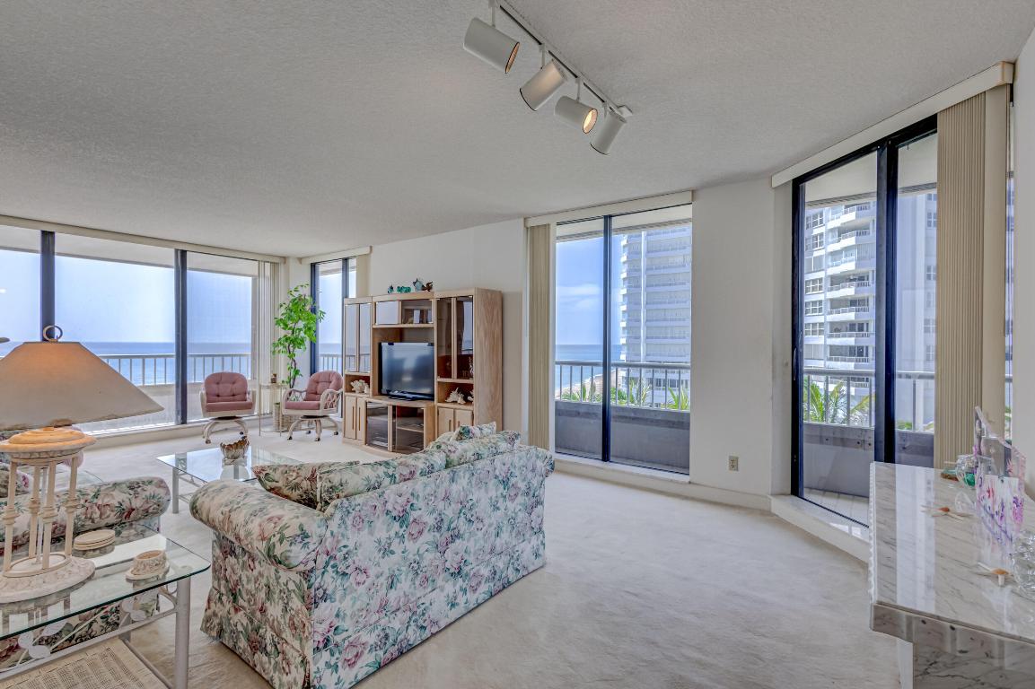 5250 N Ocean Drive 6s