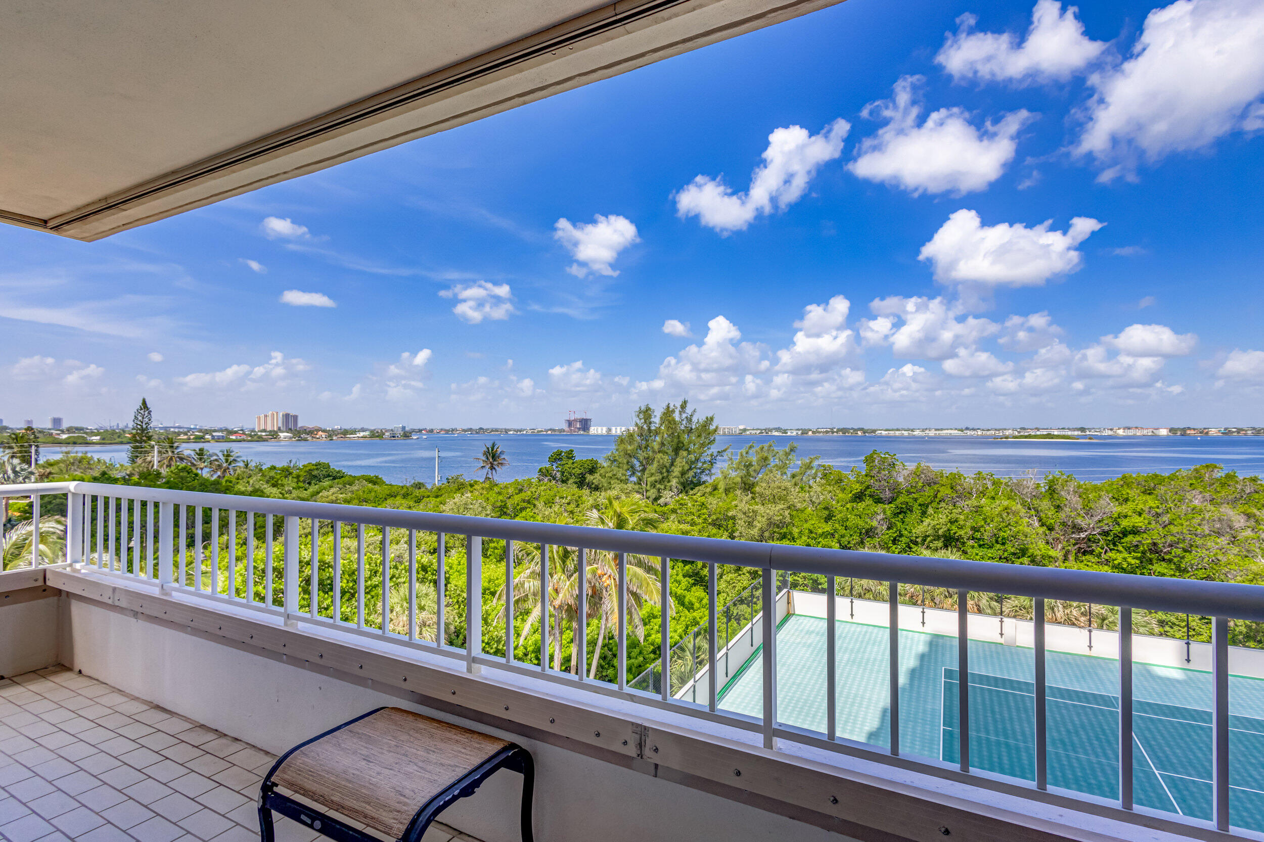 5250 N Ocean Drive 6s