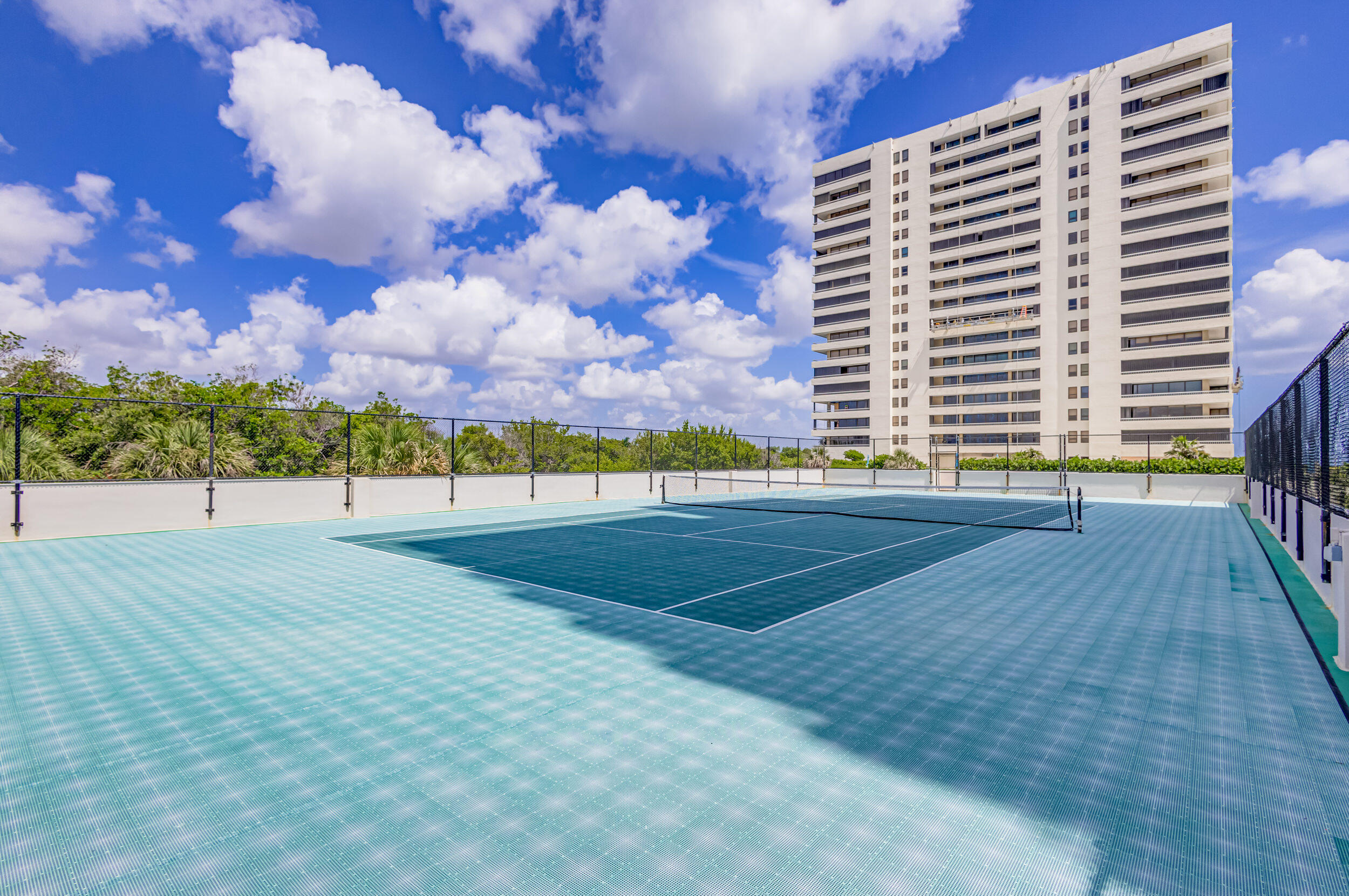 5250 N Ocean Drive 6s