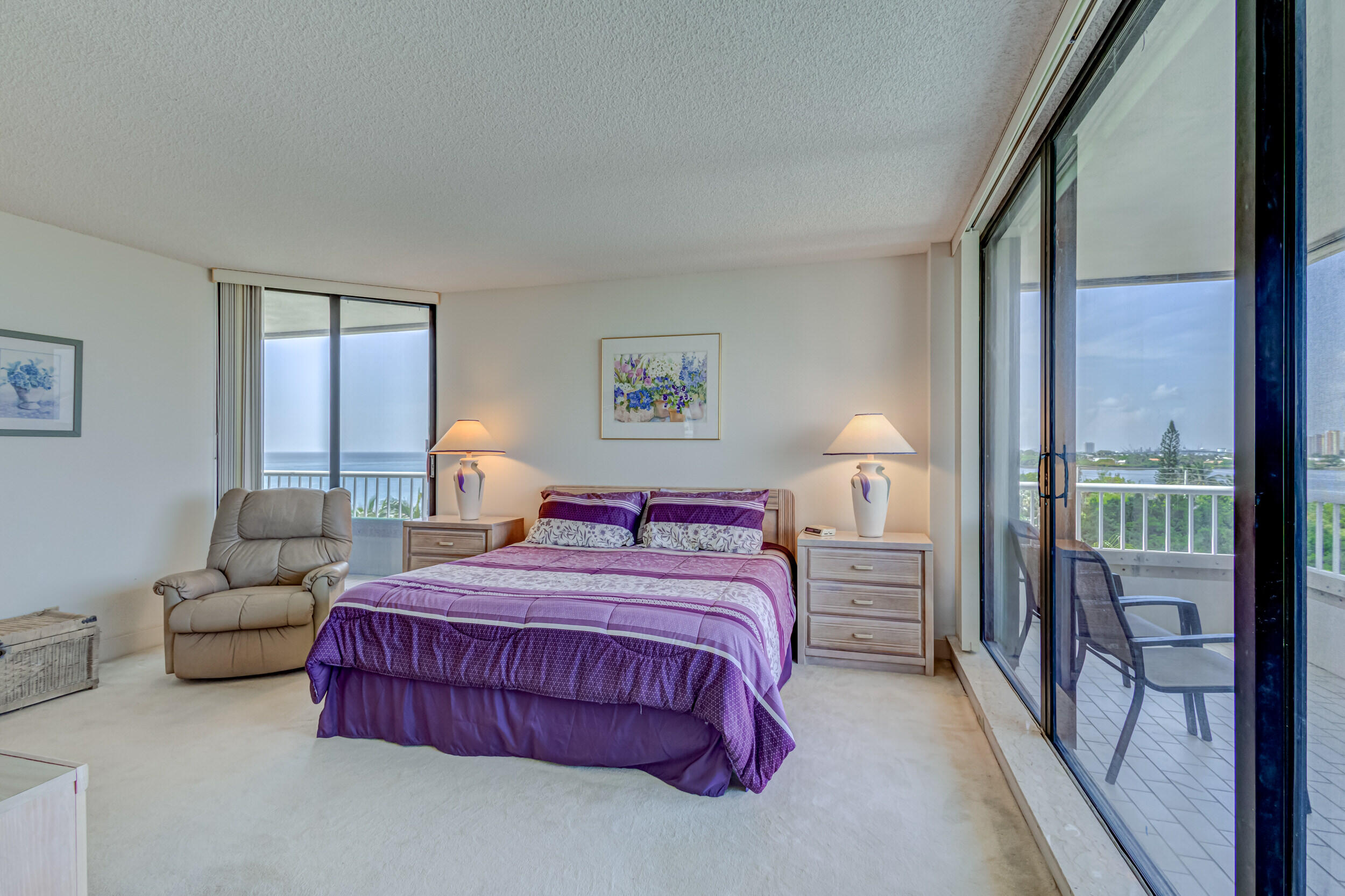 5250 N Ocean Drive 6s