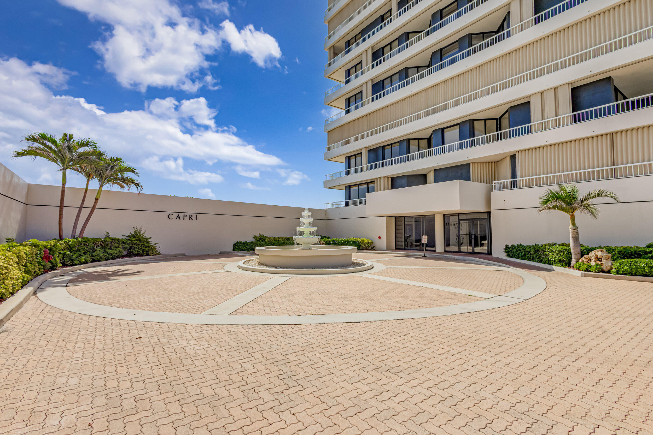 5250 N Ocean Drive 6s