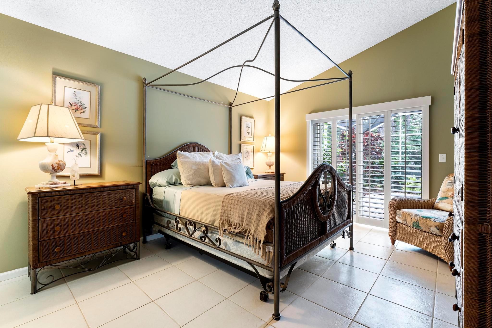 447 Woodview Circle