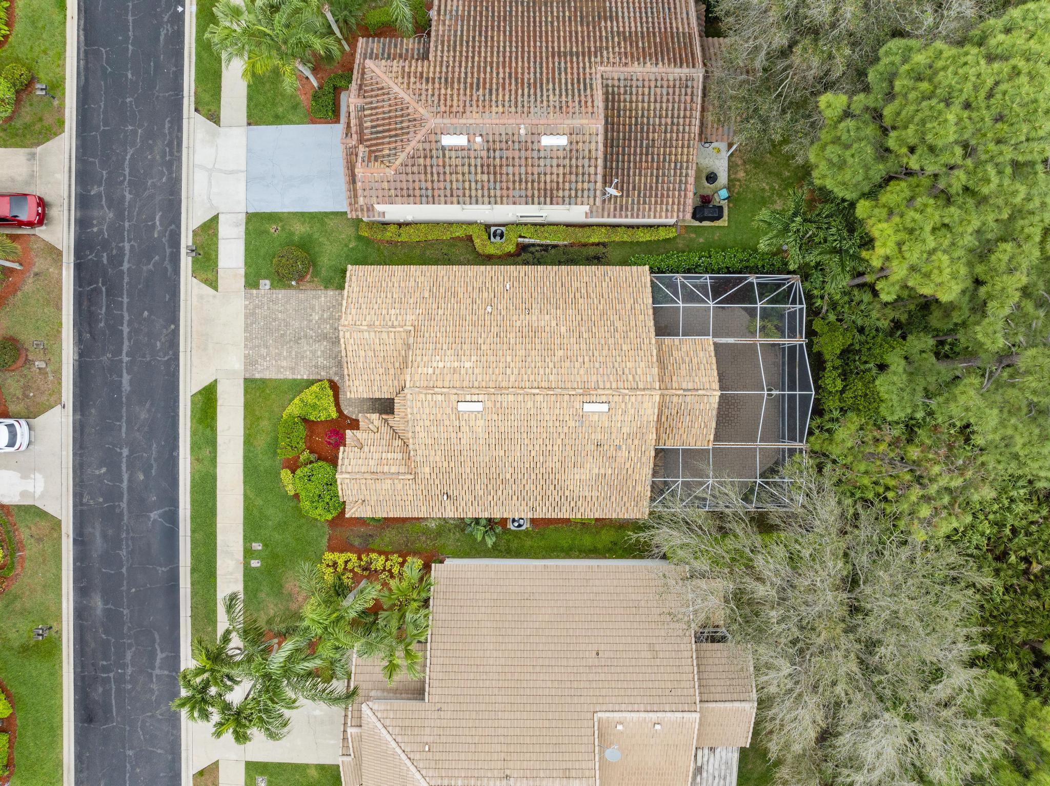 447 Woodview Circle