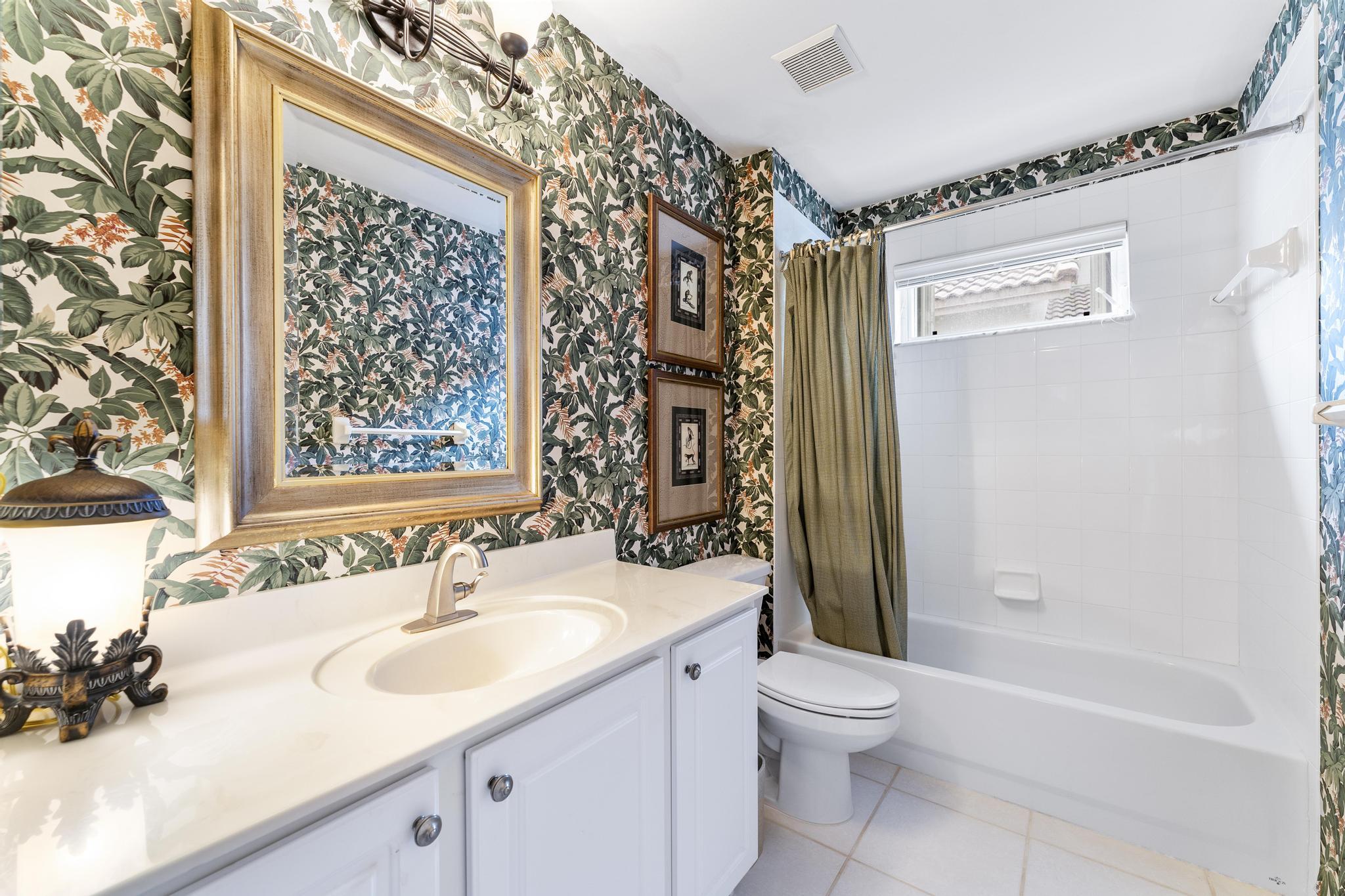 447 Woodview Circle