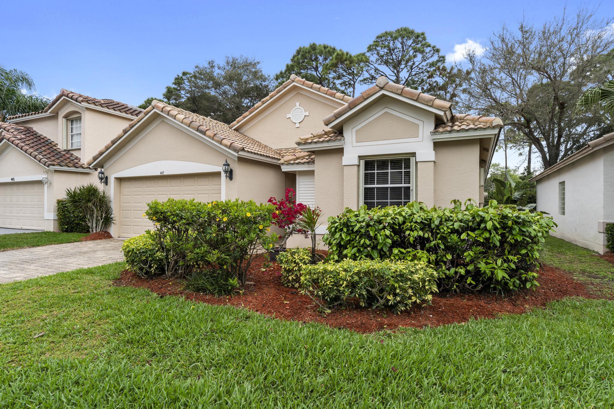 447 Woodview Circle