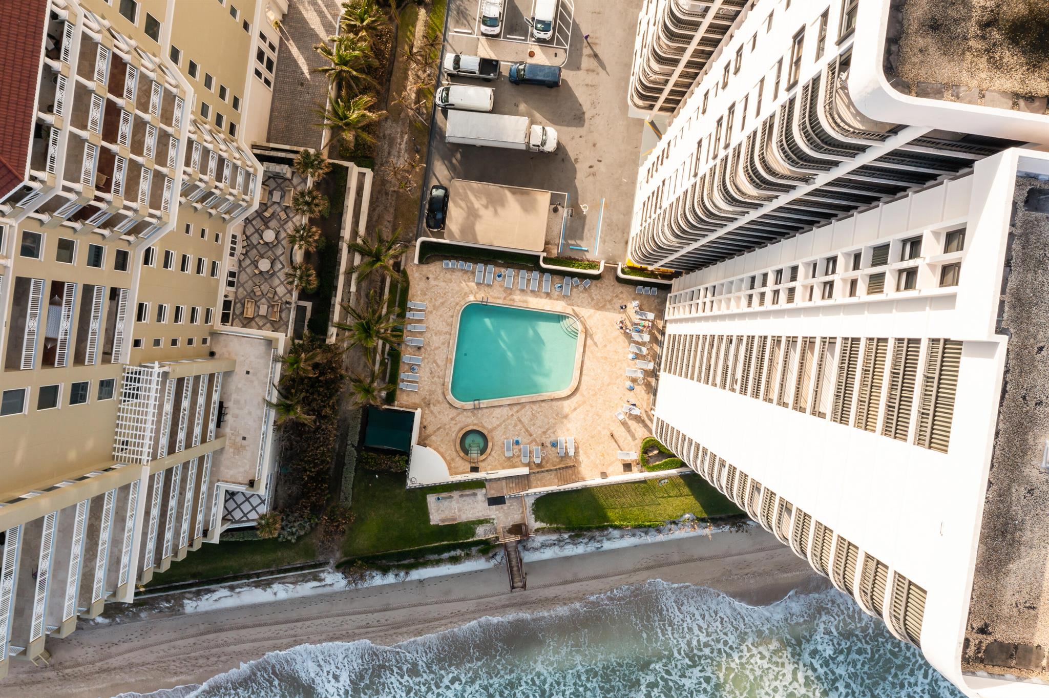 5380 N Ocean Drive 10g