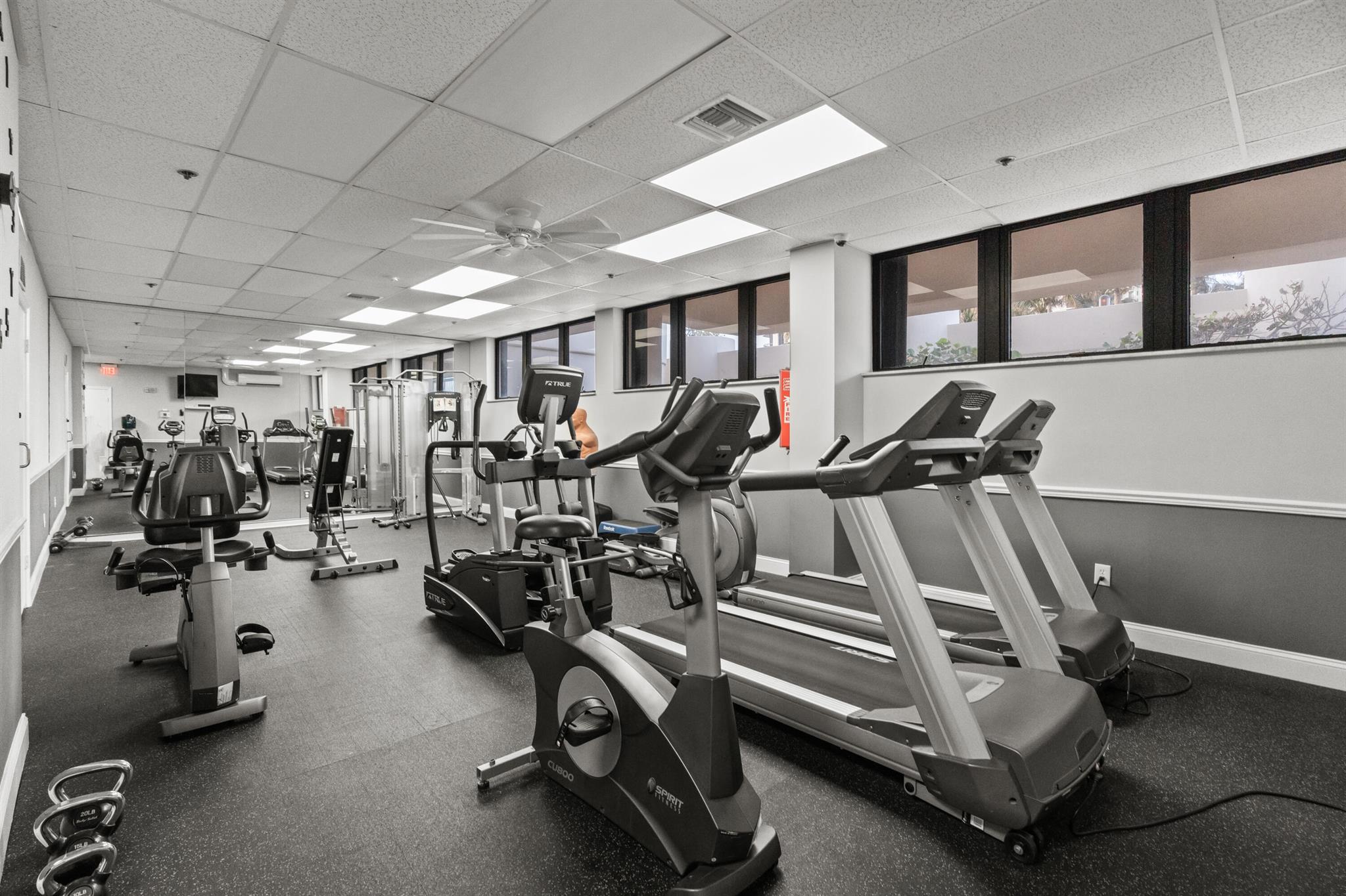 5380 N Ocean Drive 10g