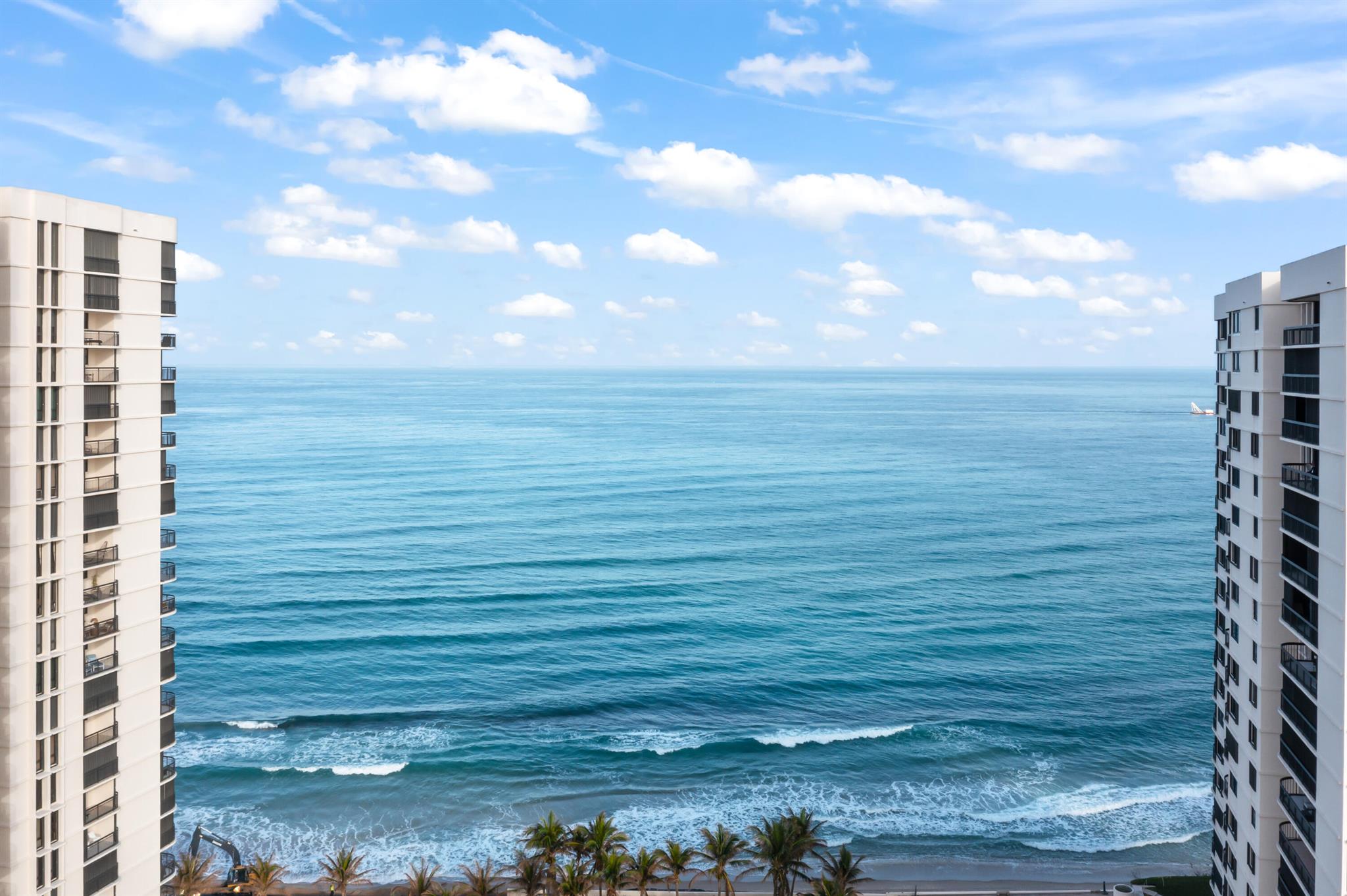 5380 N Ocean Drive 10g