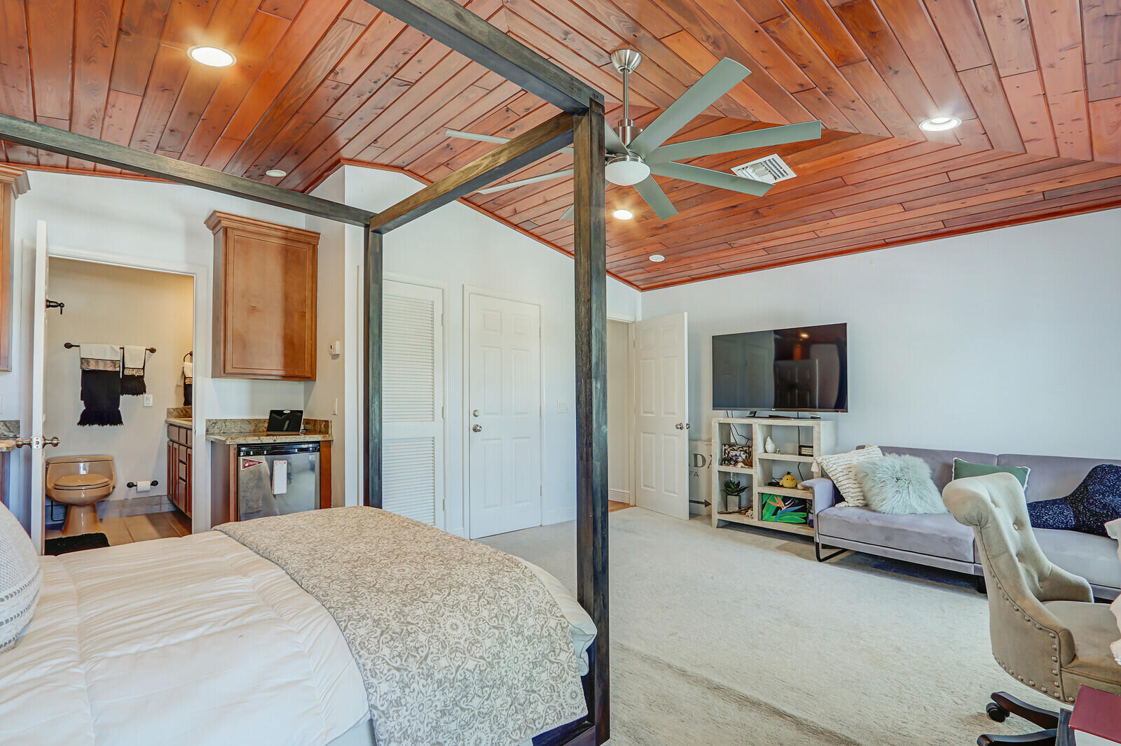 605 Flotilla Lane