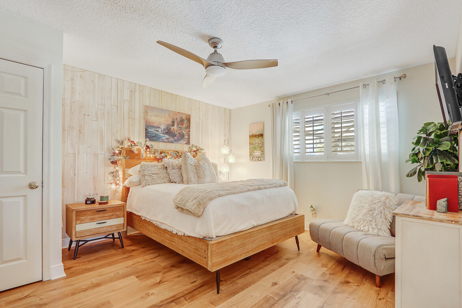 605 Flotilla Lane