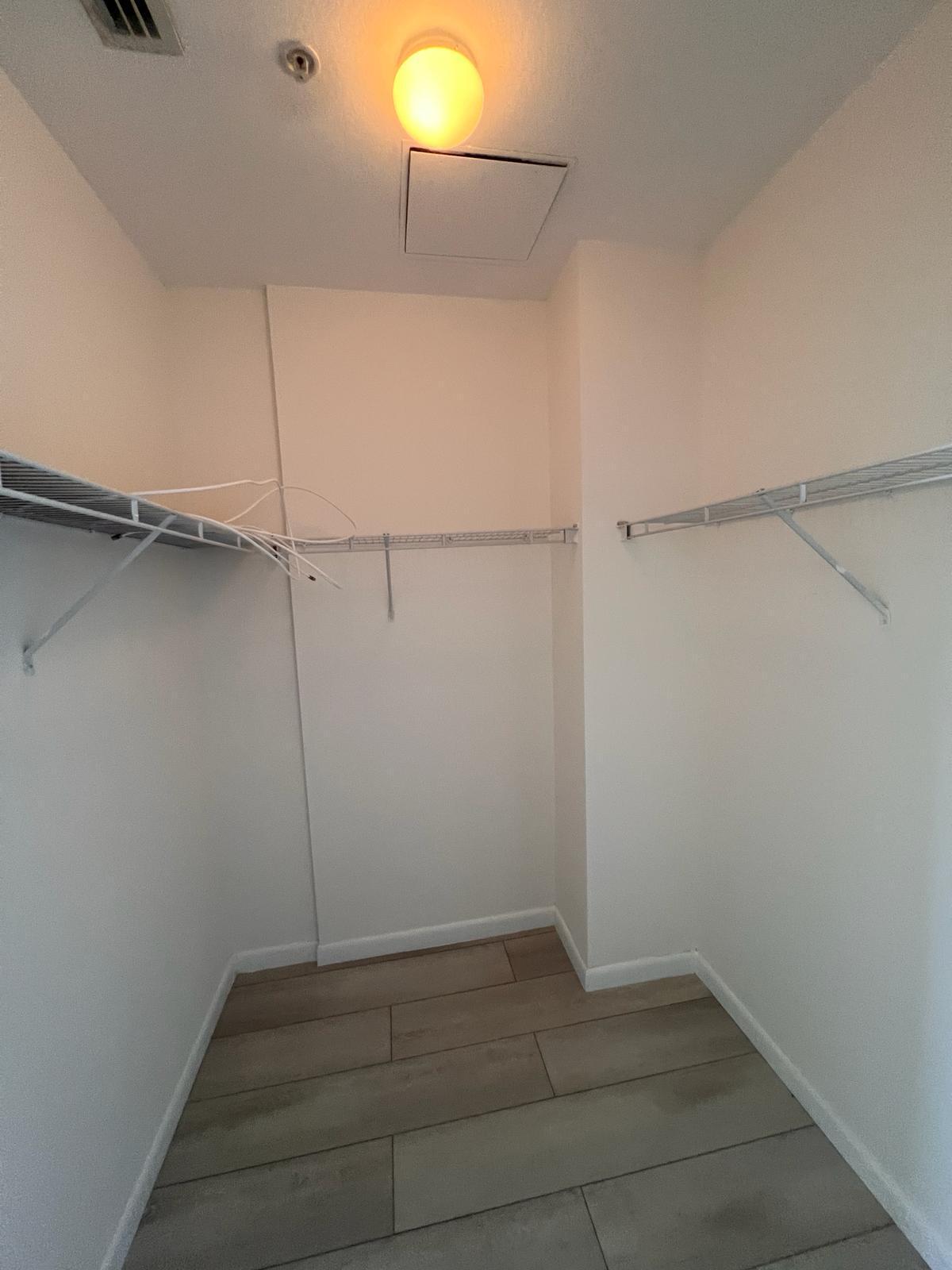 1551 N Flagler Drive L6