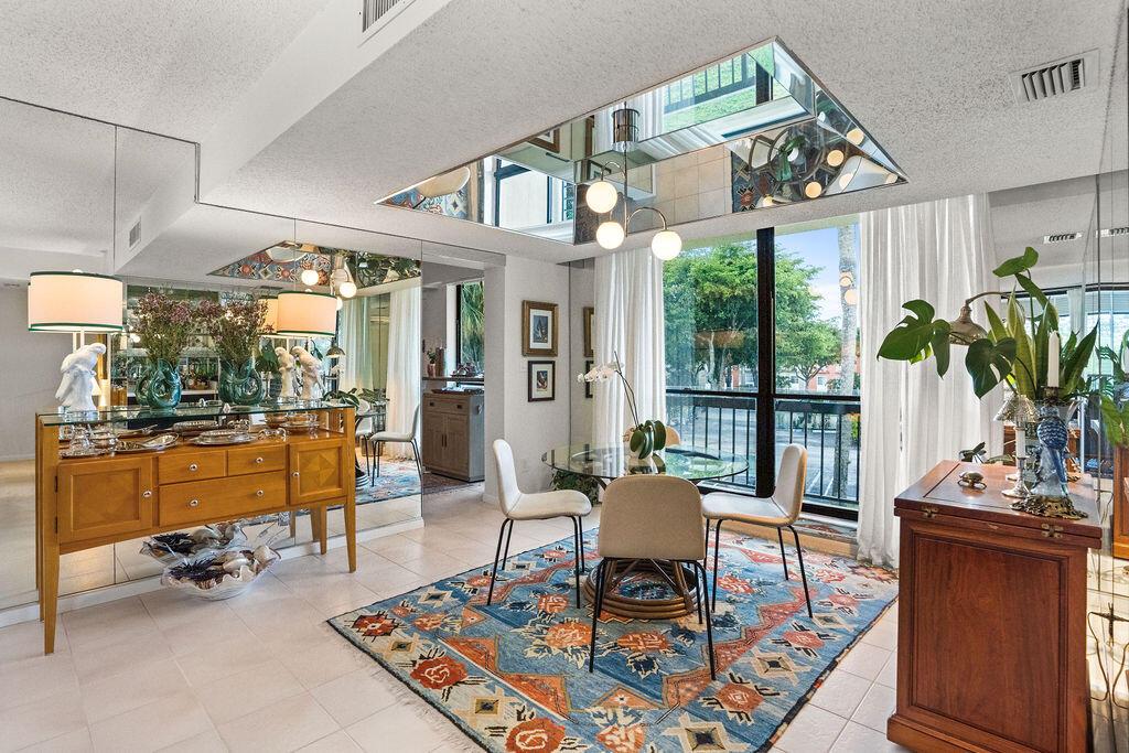 2520 Presidential Way 203