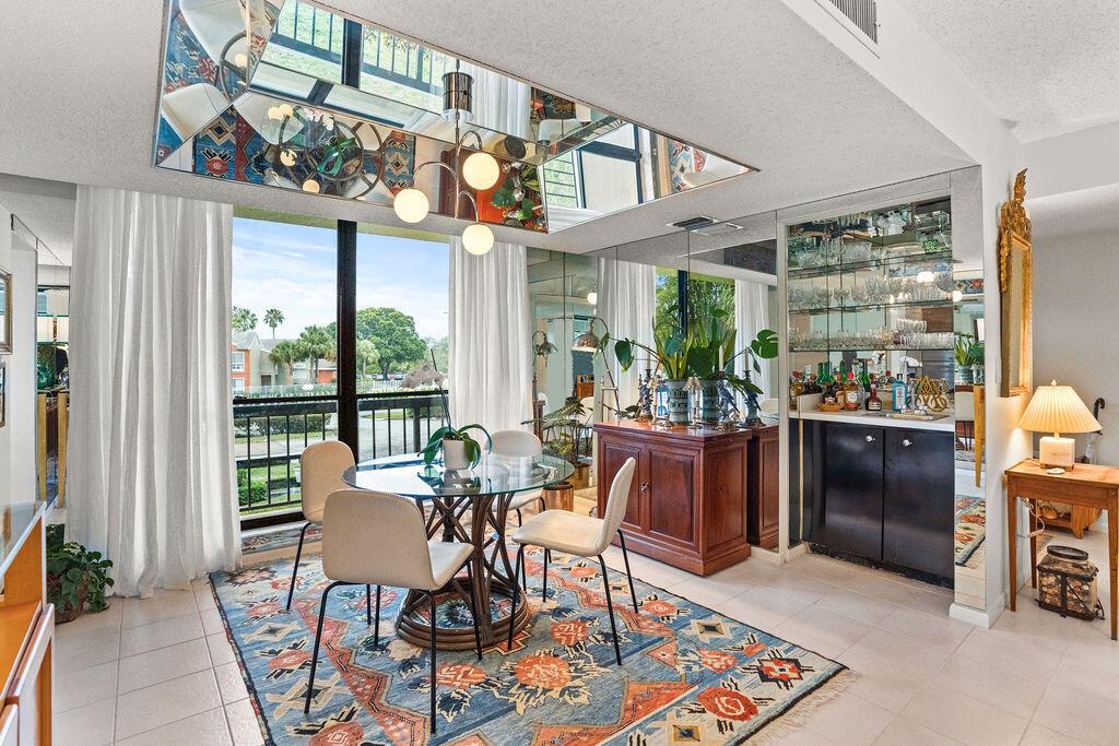 2520 Presidential Way 203