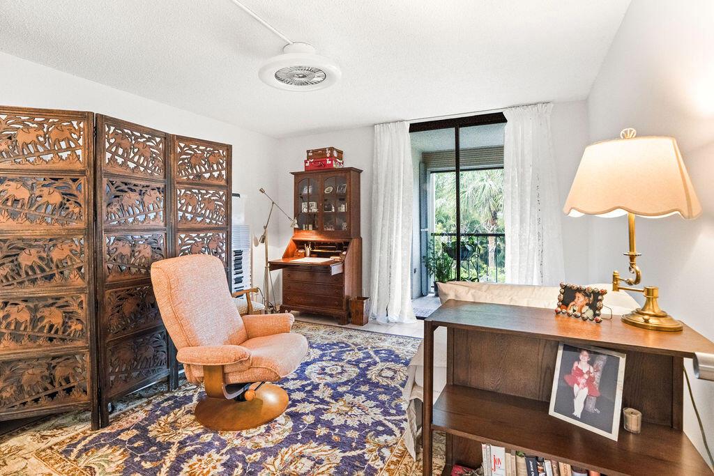 2520 Presidential Way 203