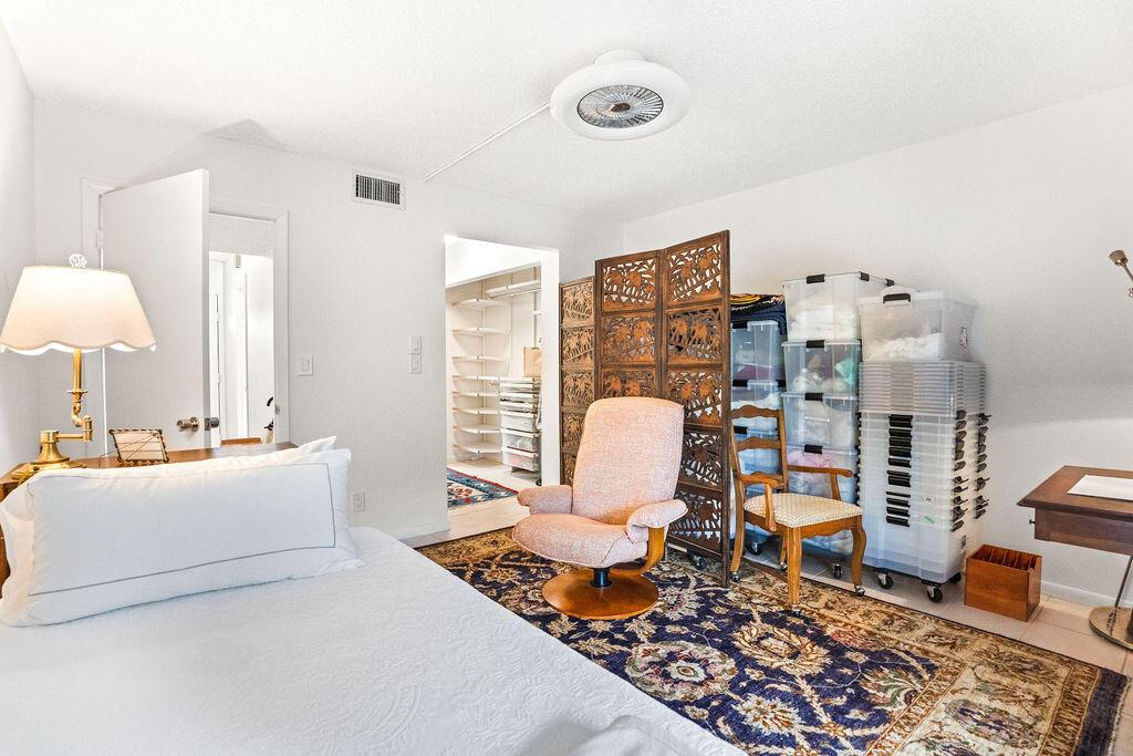 2520 Presidential Way 203