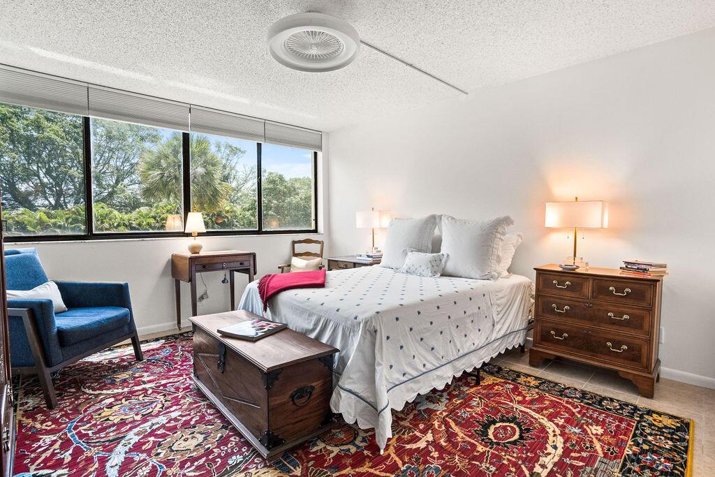 2520 Presidential Way 203