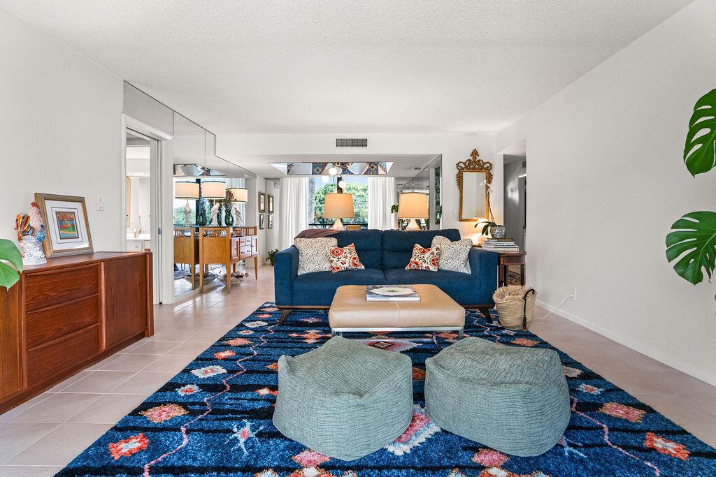 2520 Presidential Way 203