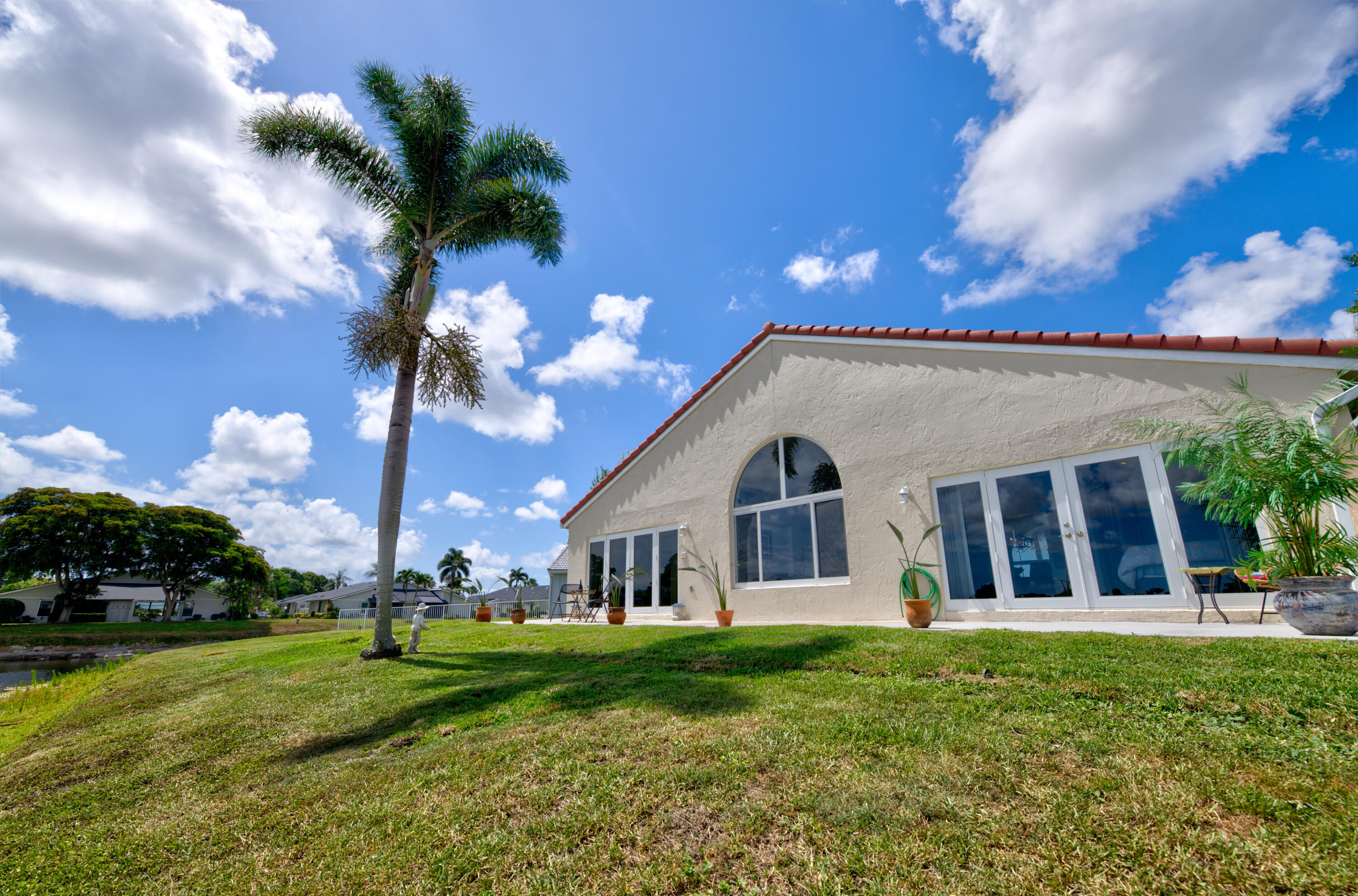 4290 Camrose Lane