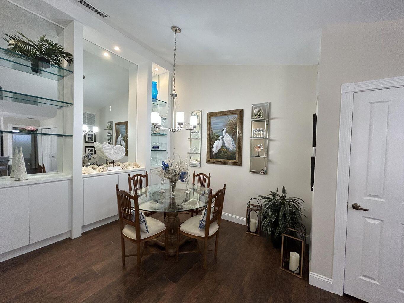 7204 Geminata Oak Court