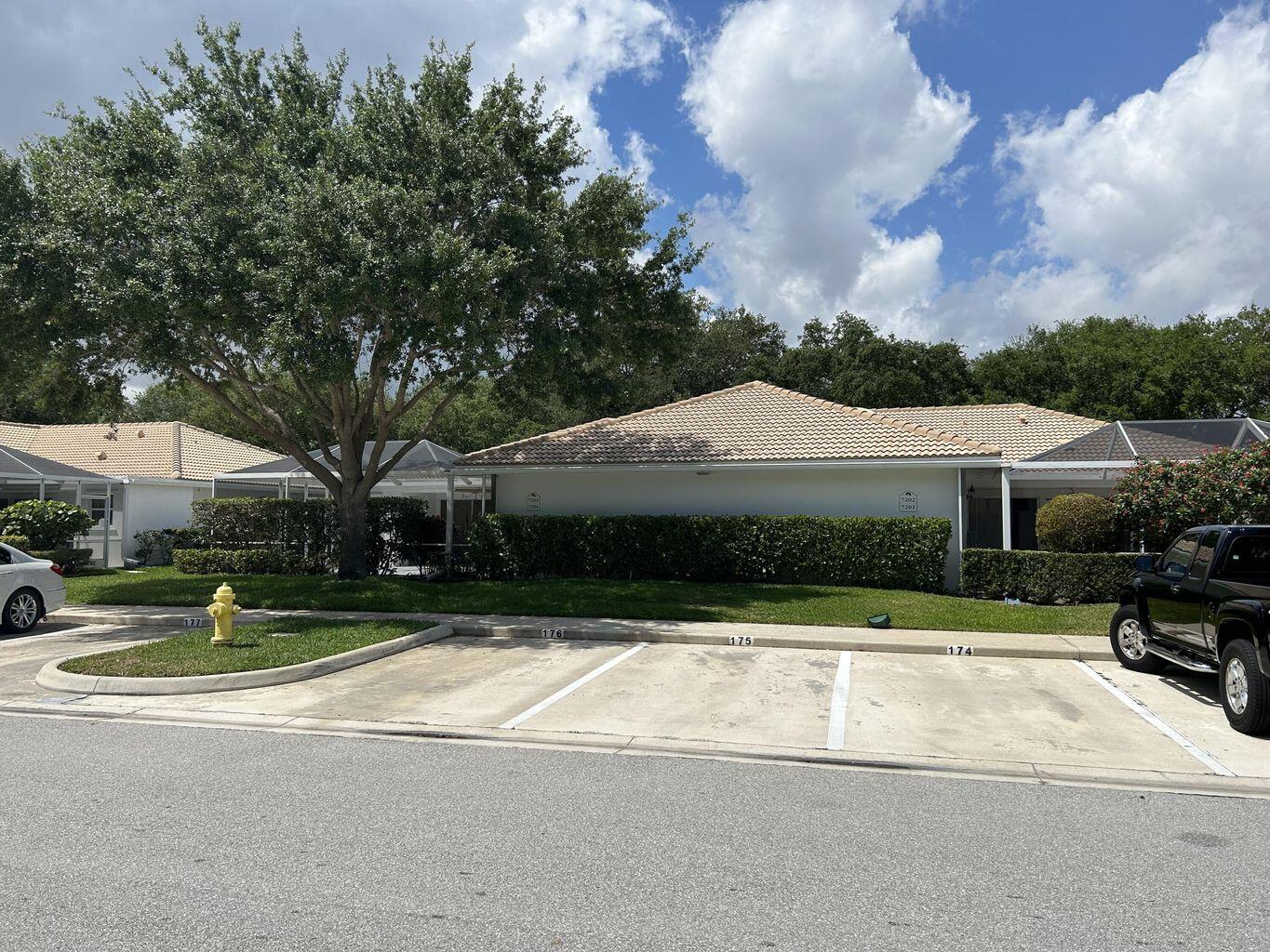 7204 Geminata Oak Court