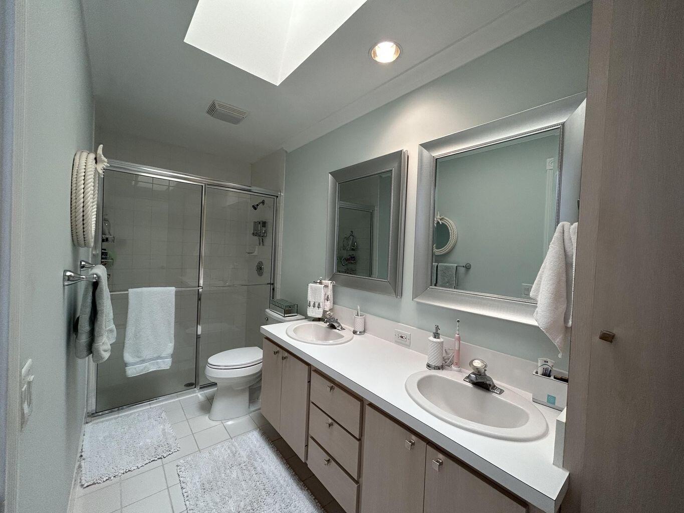 7204 Geminata Oak Court